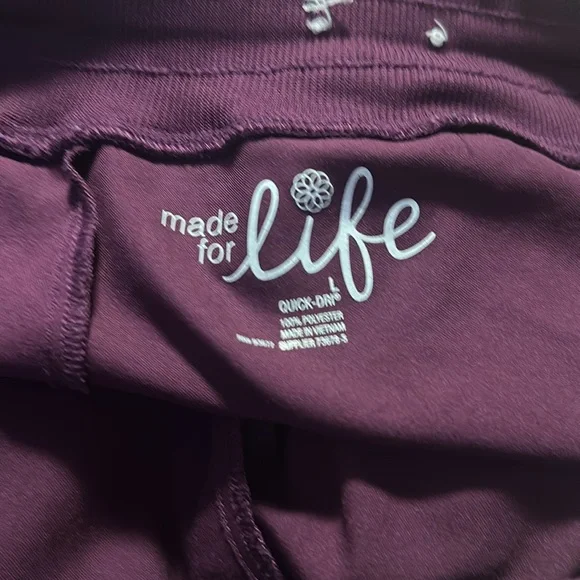 Made for life Capri size large - Picture 4 of 4